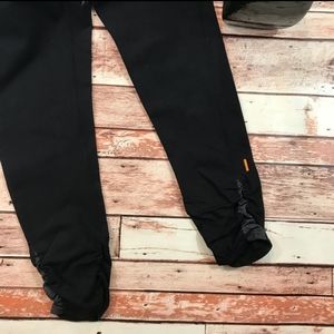 Lucy cropped yoga leggings